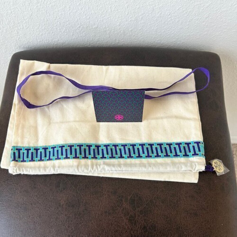 Tory Burch Drawstring Bag with ribbon and card new
